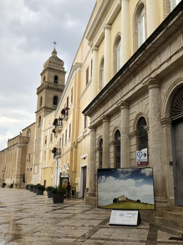 Arrivo alla Concattedale di Gravina in Puglia. Foto: Archivio Associazione culturale GoTellGo. CC BY NC ND