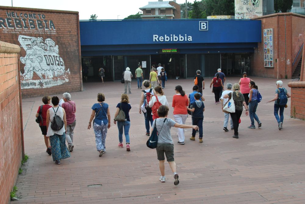 Stazione della Metro B Rebibbia con il murale di Zero Calcare [Foto: Massimo Leone, CC BY]