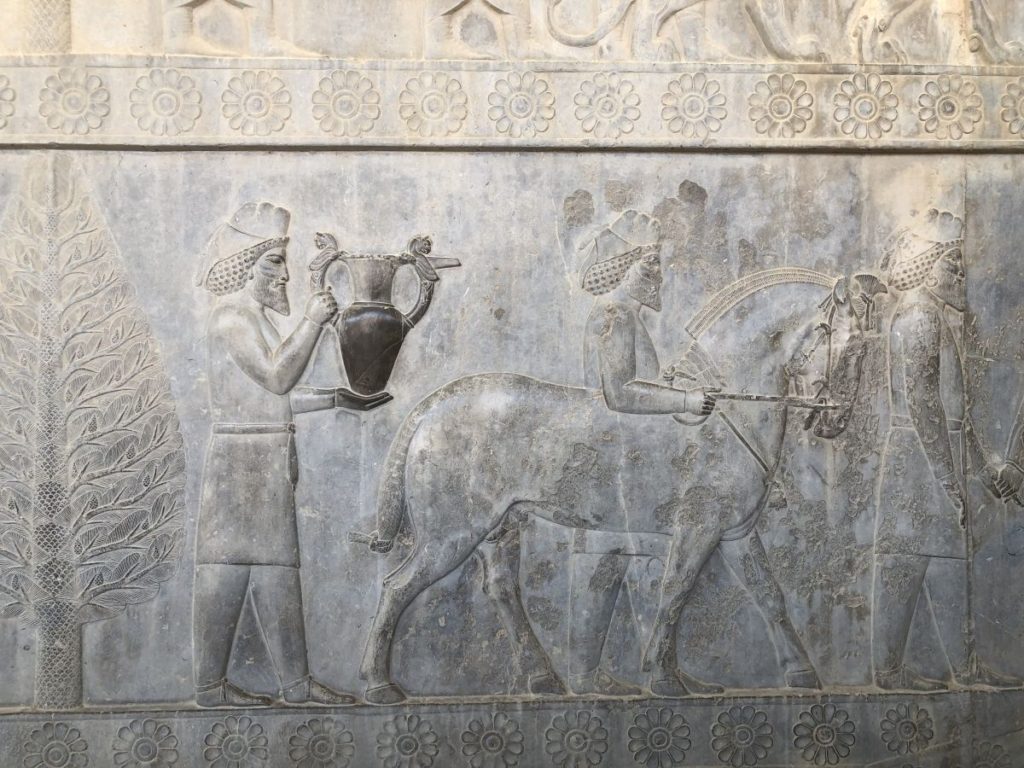 Persepolis: la delegazione armena [Foto: Associazione culturale GoTellGo, CC BY NC ND]