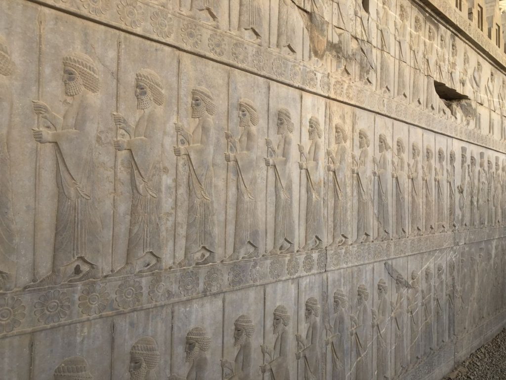 Persepolis: sfilata degli Immortali, i diecimila soldati fedelissimi scelti dal re [Foto: Associazione culturale GoTellGo, CC BY NC ND]