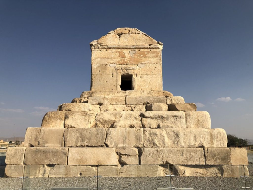 Pasargadae: la tomba di Ciro Il Grande [Foto: Associazione culturale GoTellGo, CC BY NC ND]