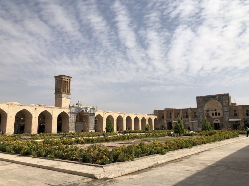 Kerman, piazza Ganj-e Ali Khan [Foto: Associazione culturale GoTellGo, CC BY NC ND]