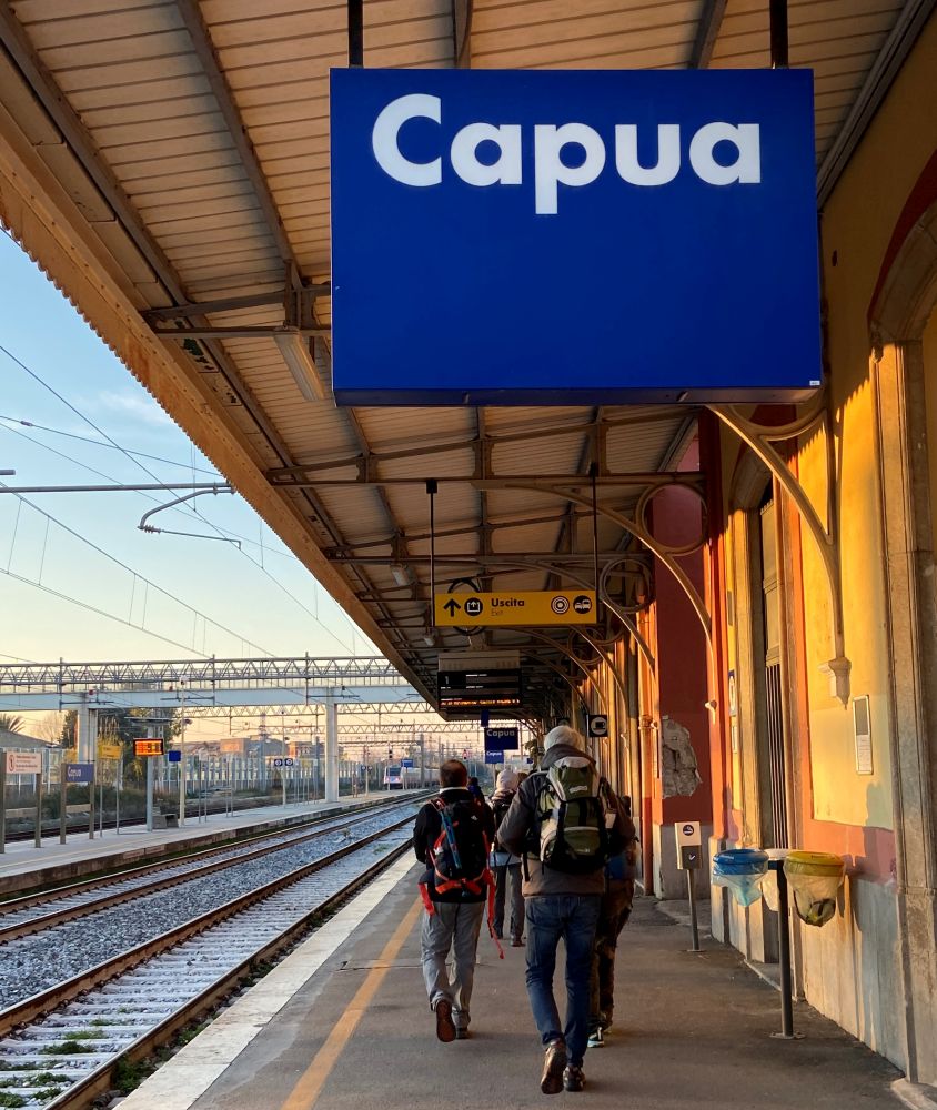 Arrivo alla Stazione ferroviaria di Capua [Foto: Associazione culturale GoTellGo, CC BY SA ND]