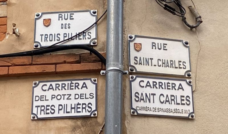 Tolosa: pannelli stradali in francese e occitano [Foto: Associazione culturale GoTellGo, CC BY NC ND]