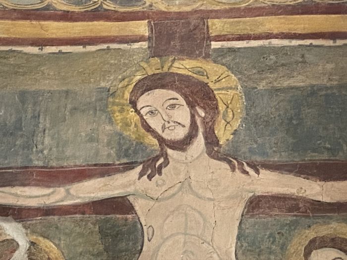 Chiesa di Santa Maria in Valle Porclaneta, affresco raffigurante il Cristo trionfante, dettaglio del volto [Foto: Associazione culturale GoTellGo, CC BY NC SA]
