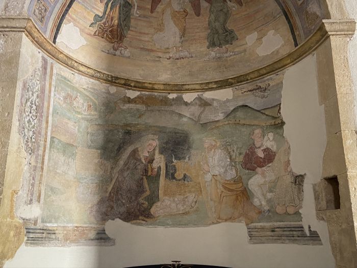 Magliano dei Marsi, Affreschi nella Chiesa di Santa Maria di Loreto [Foto: Associazione culturale GoTellGo, CC BY NC SA]
