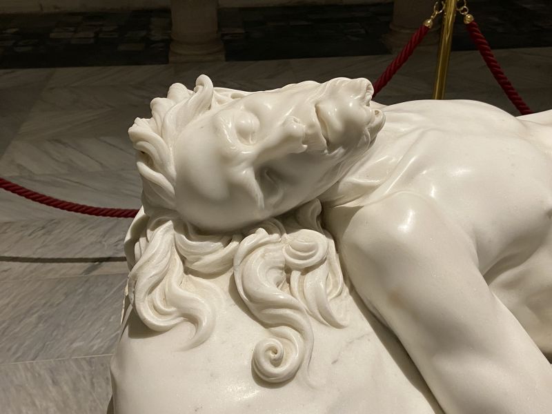 Duomo di Capua, il Cristo morto di Matteo Bottiglieri [Foto: Associazione culturale GoTellGo / Maria Teresa Natale, CC BY NC SA]