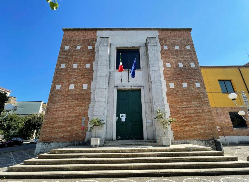 Pontinia, Ex Casa del Fascio [Foto: Associazione culturale GoTellGo / Maria Teresa Natale, CC BY NC SA]