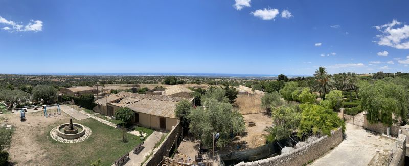 Castello di Donnafugata, panorama dalla terrazza dell'amore [Foto: Associazione culturale GoTellGo / Maria Teresa Natale, CC BY NC SA]