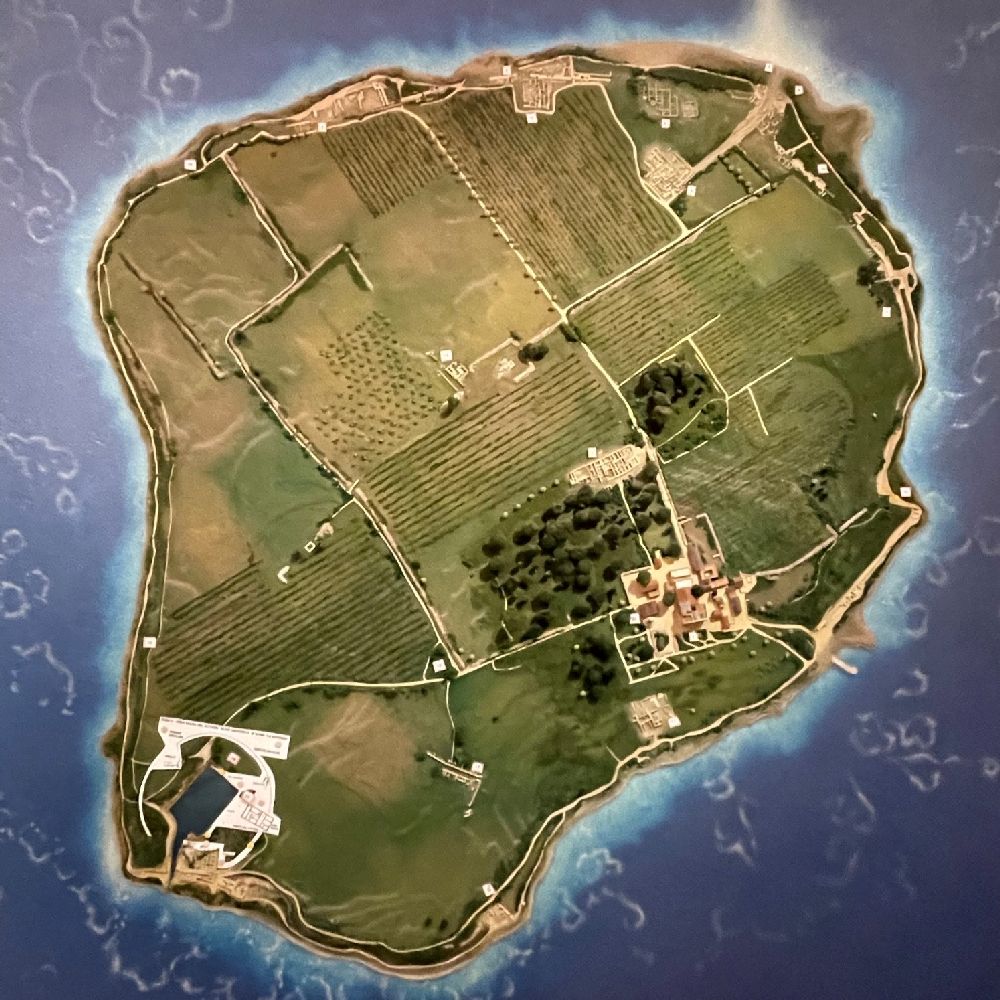 L'isola di Mozia in un pannello didattico del Museo [Foto: Maria Teresa Natale, CC BY NC SA]