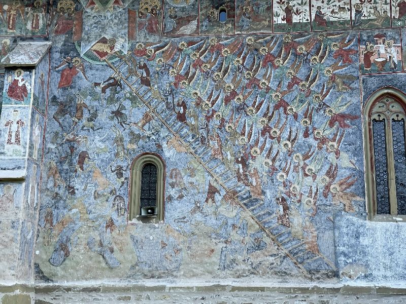 Chiesa del Monastero di Sucevita, affresco con la Scala delle Virtù [Foto: Maria Teresa Natale, CC BY NC SA]