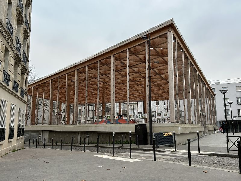 Goutte d'Or, Edificio sportivo [Foto: Maria Teresa Natale, CC BY NC SA]
